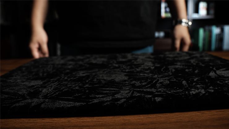 Darkness - Black Art Close-up Pad Set (Large) by Bond Lee
